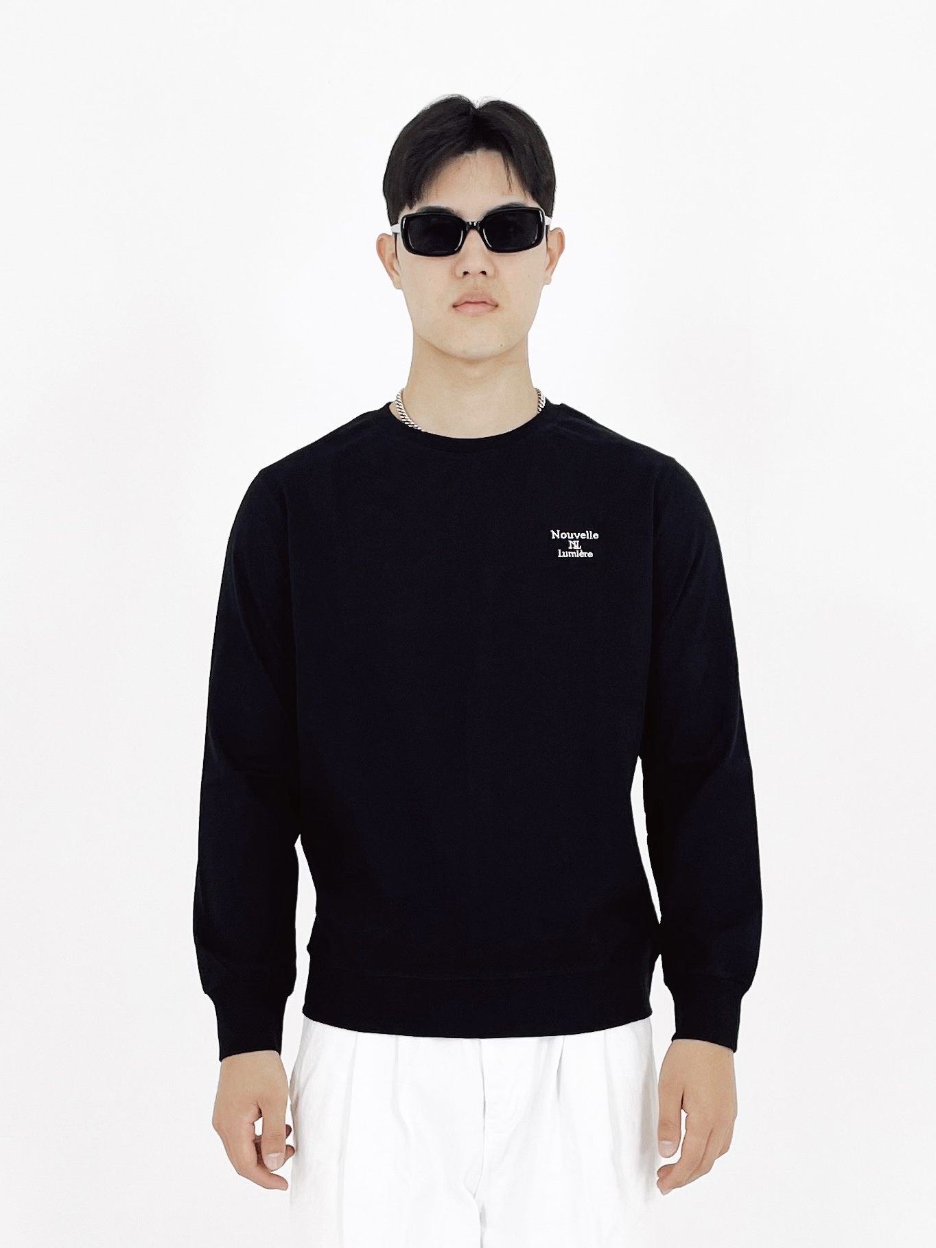 Nuvelemiere Classic Long Sleeve Sweatshirt Black