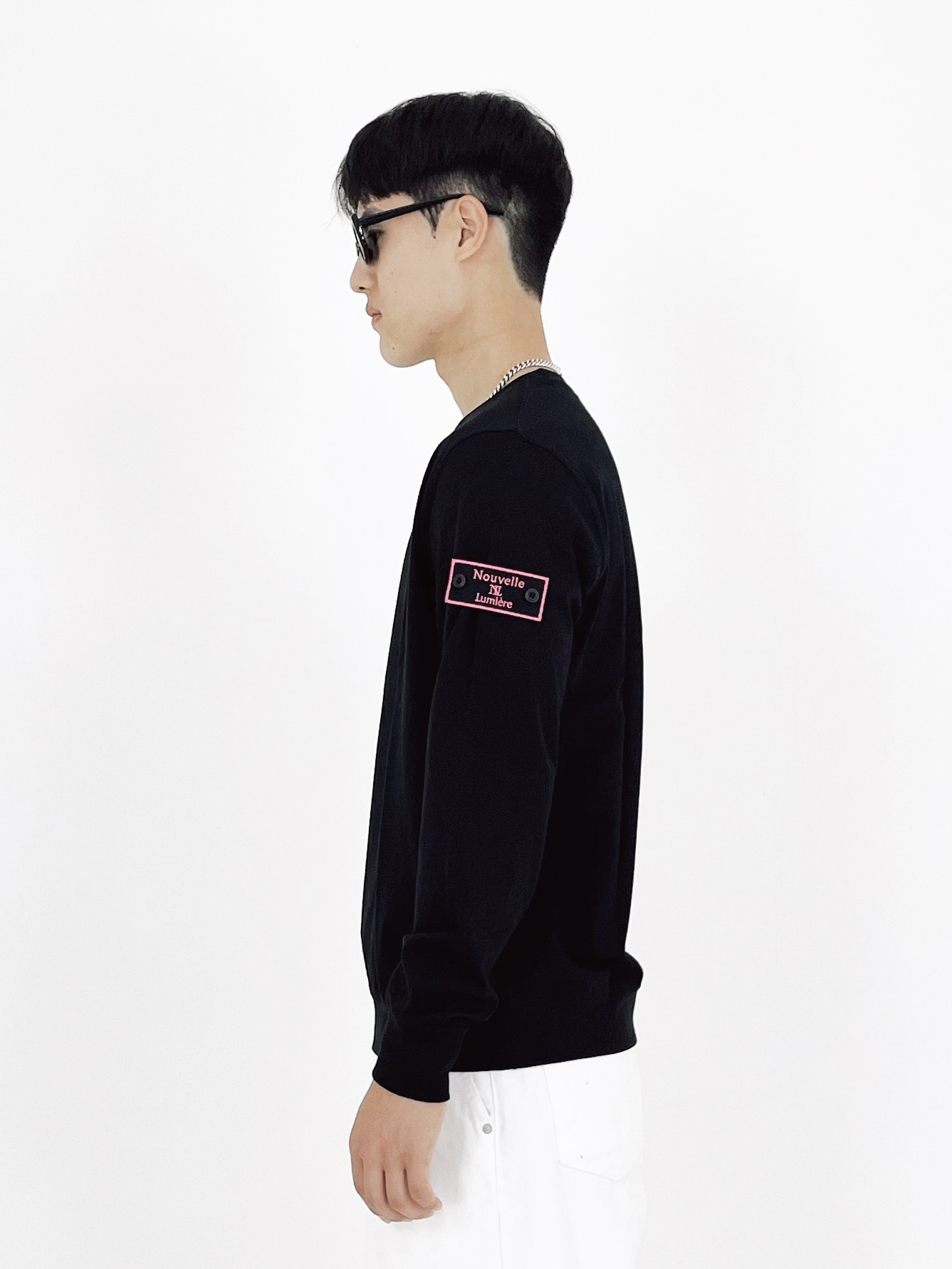 [Nubellemier] 商标 黑色 长袖 套头衫 (Pink edition)